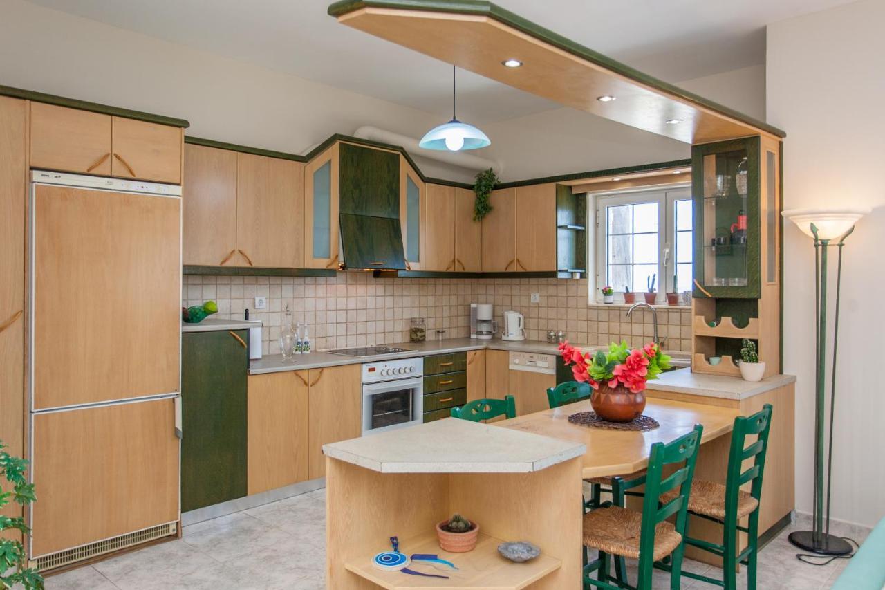 Apartment Butler's Aura Estate *