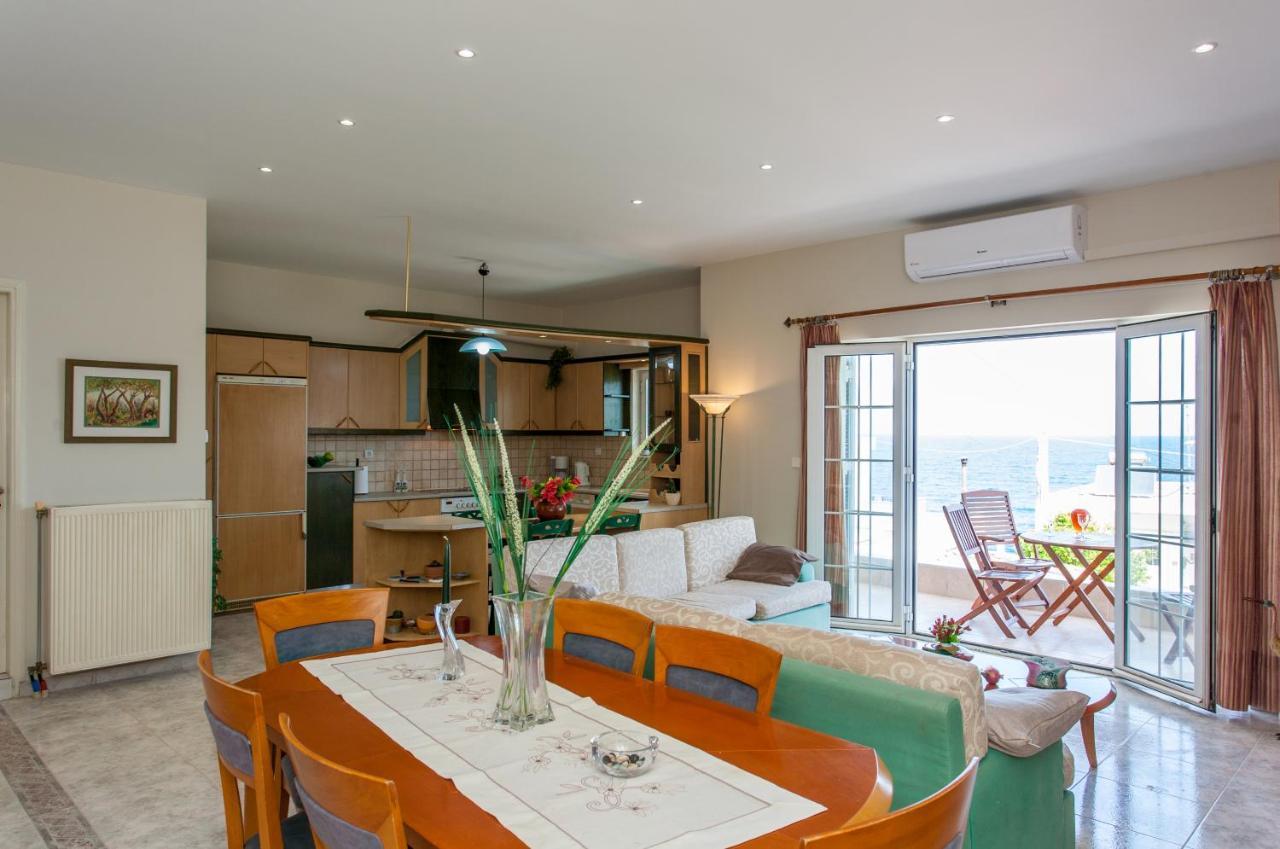 Butler's Aura Estate Apartment *