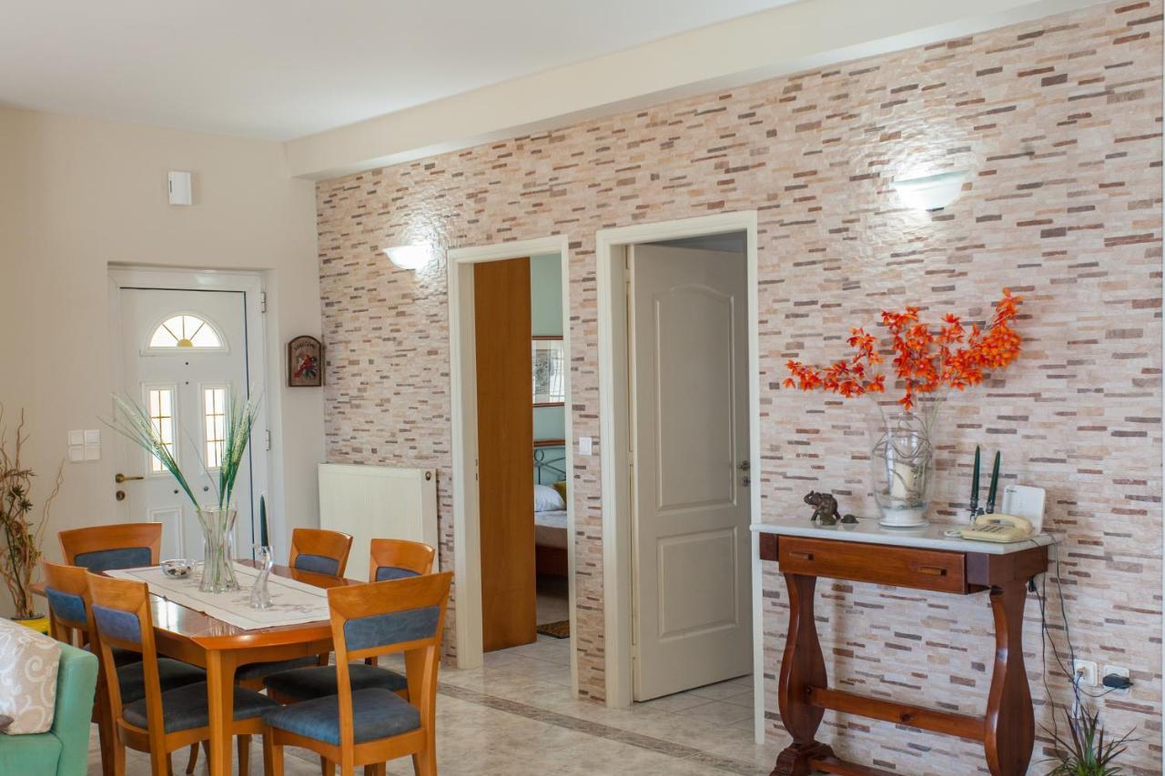 Apartment Butler's Aura Estate *
